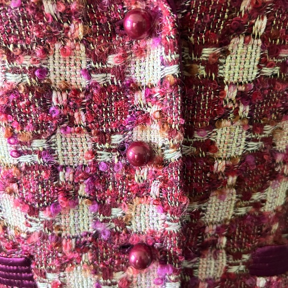 Doncaster Pink and Cream Skirt Suit Set with Textured Tweed - Silk/Mohair/Wool - Picture 2 of 6